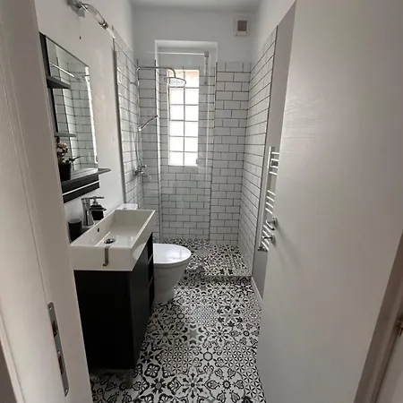 Cathedral View Apartment *